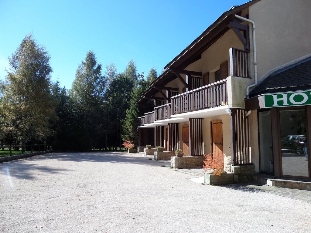 Hôtel le bastide Nasbinals Quarto foto